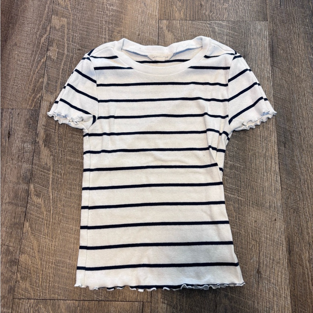Aeropostale White and Black Striped Short Sleeve Tee